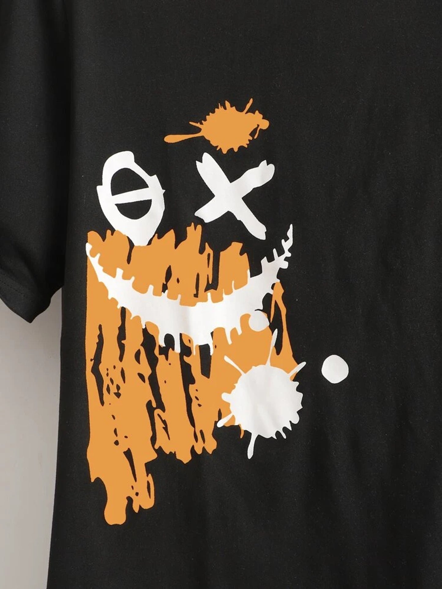 Fifth Avenue Face Graffiti Printed MIFT56 T-Shirt - Black