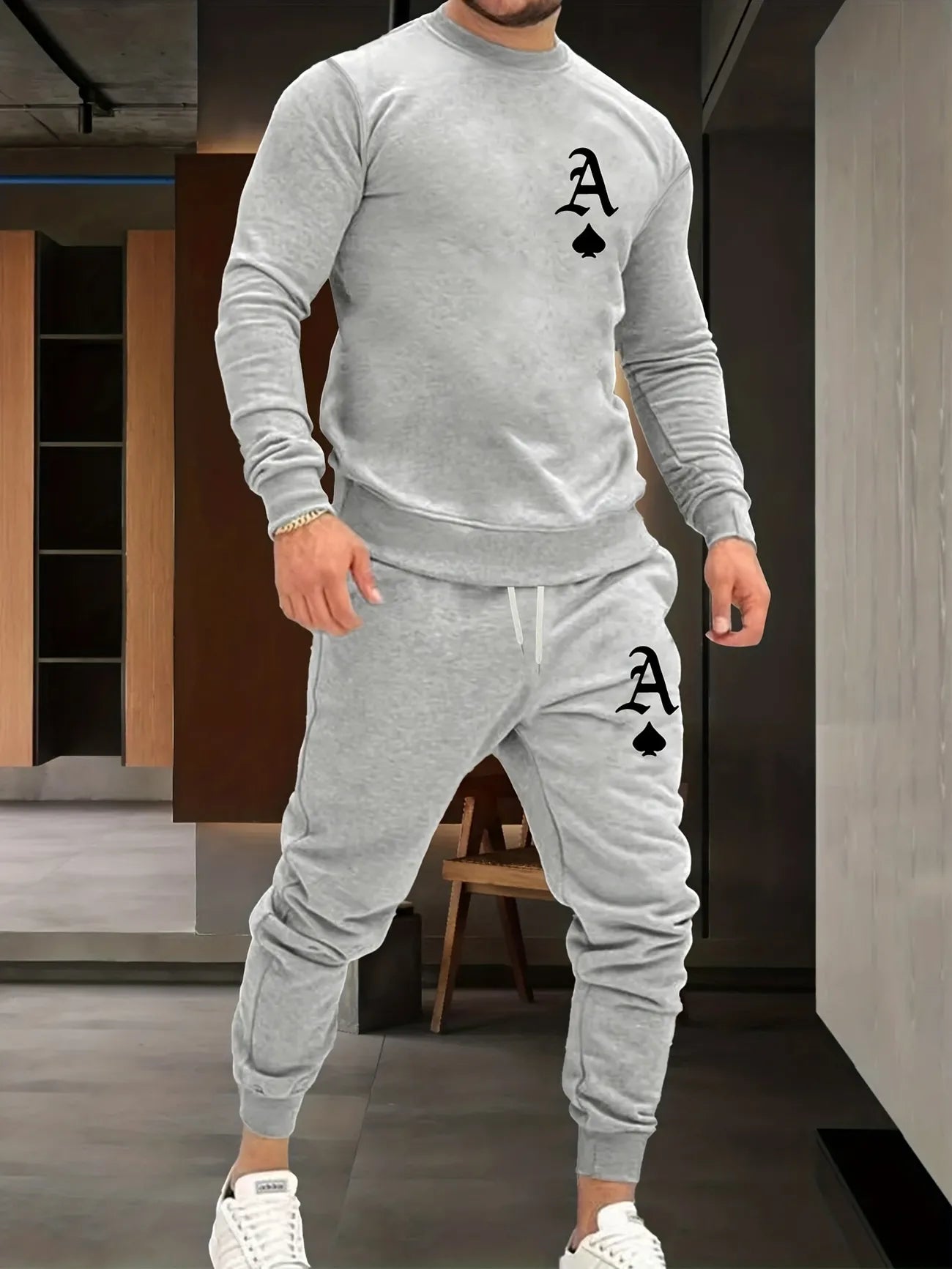 Mens sweatshirt and sweatpants top set