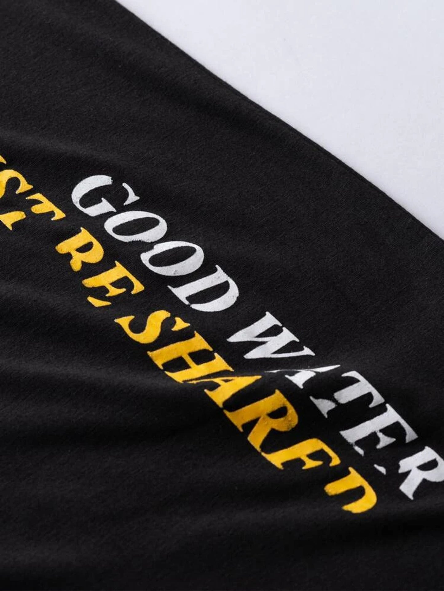 Fifth Avenue Stickers Printed MIFT174 T-Shirt - Black