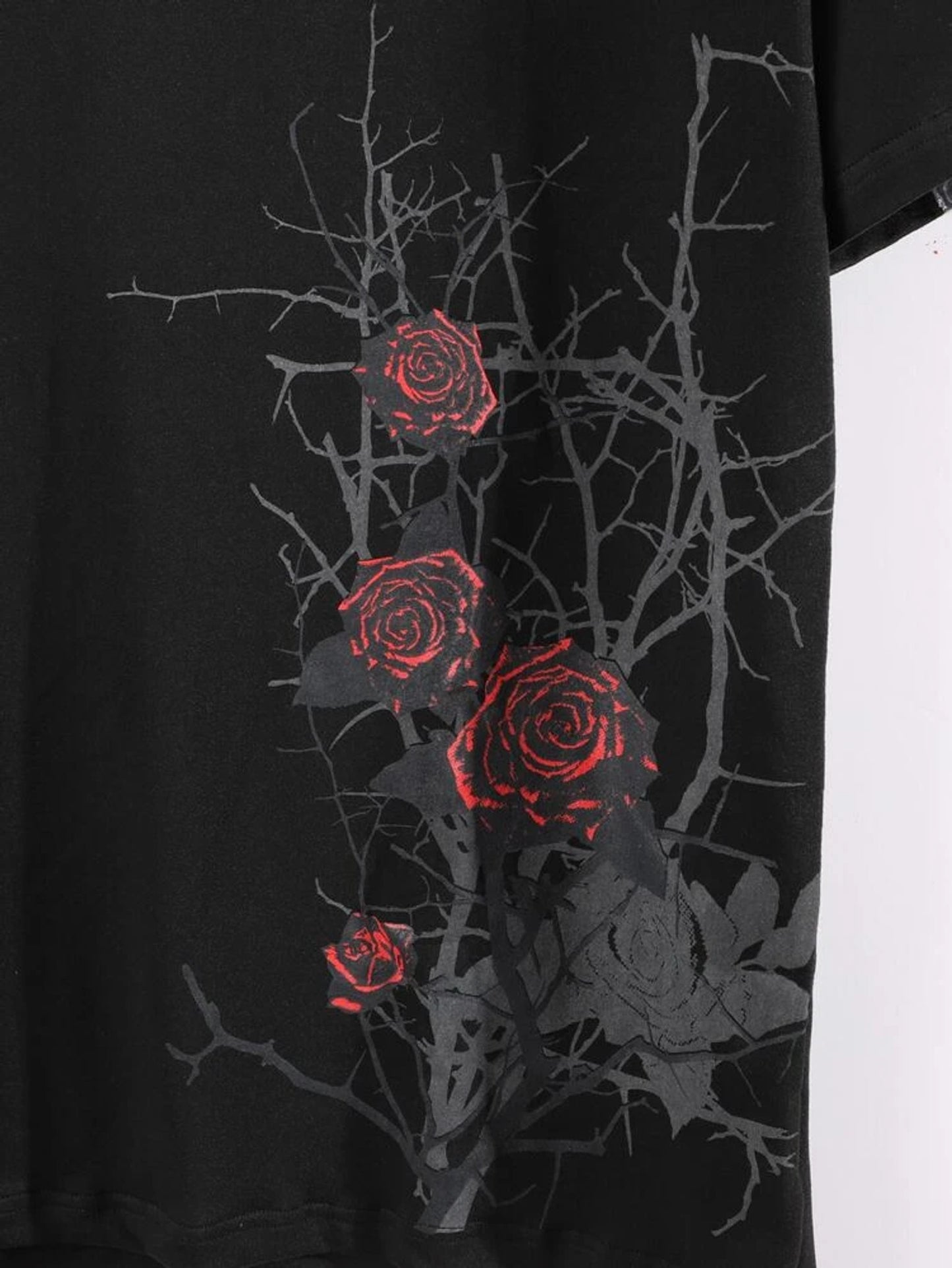 Fifth Avenue Side Floral Printed MIFT36 T-Shirt - Black