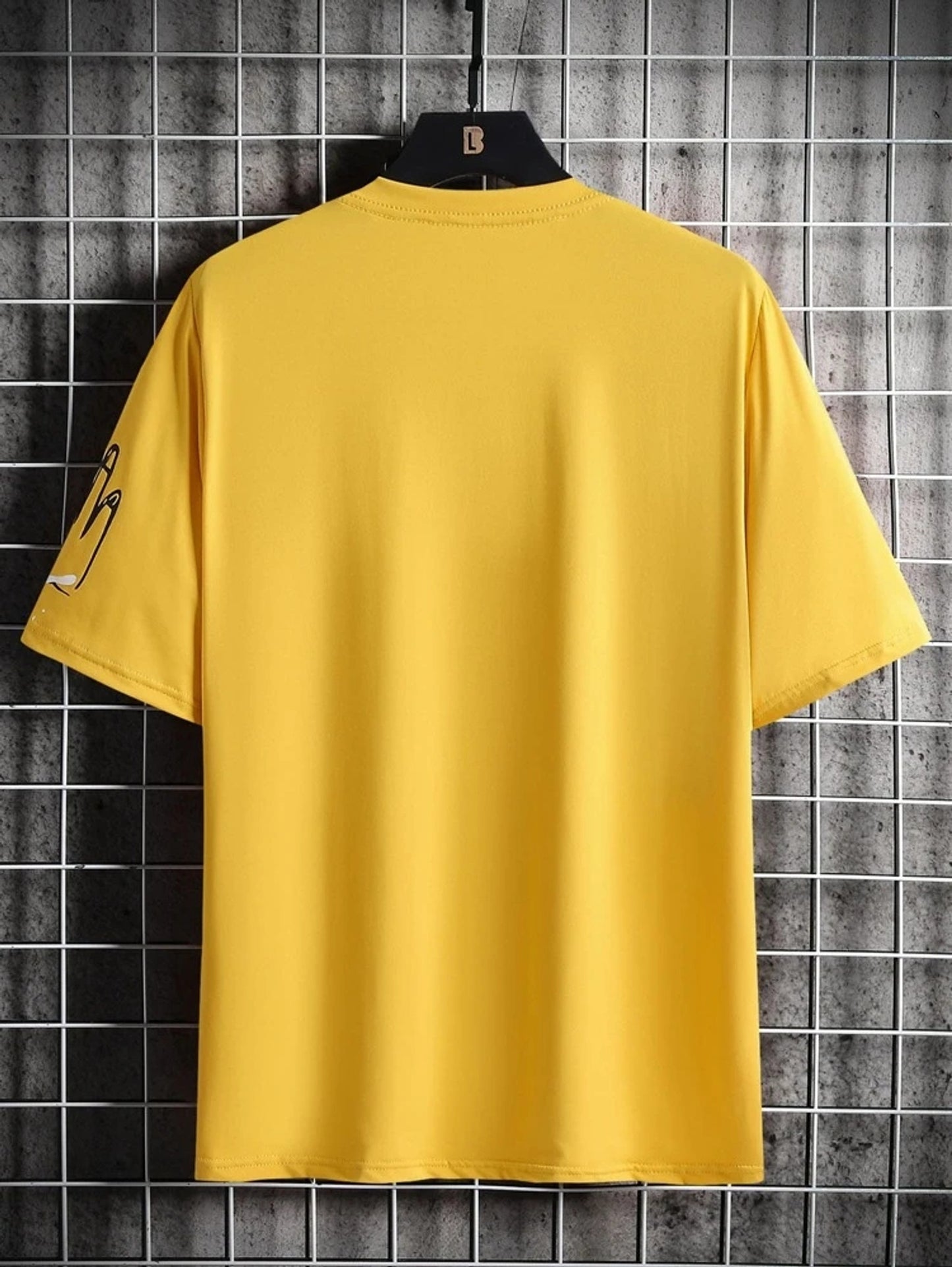 Fifth Avenue Graffiti Printed MIFT44 T-Shirt - Yellow