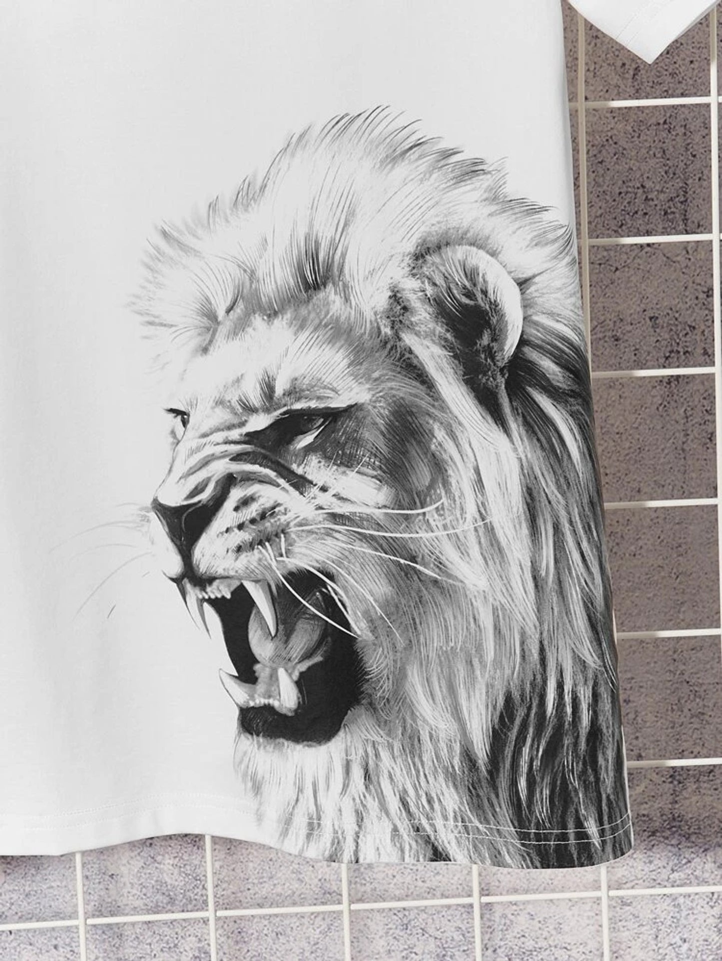 Fifth Avenue Lion Side Printed MIFT386 T-Shirt - White