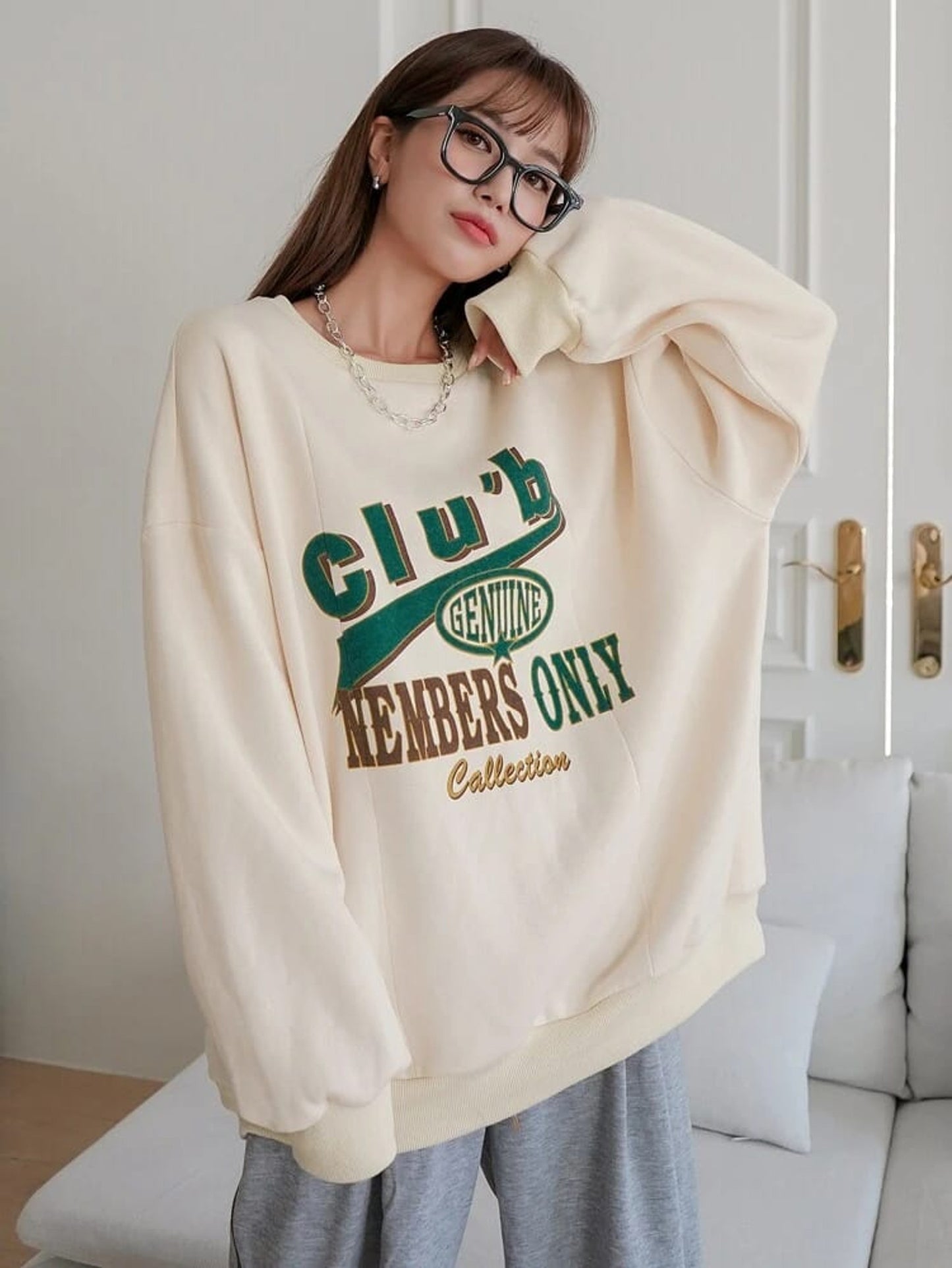 Fifth Avenue DIFT307 Club Members Only Printed Sweatshirt - Cream